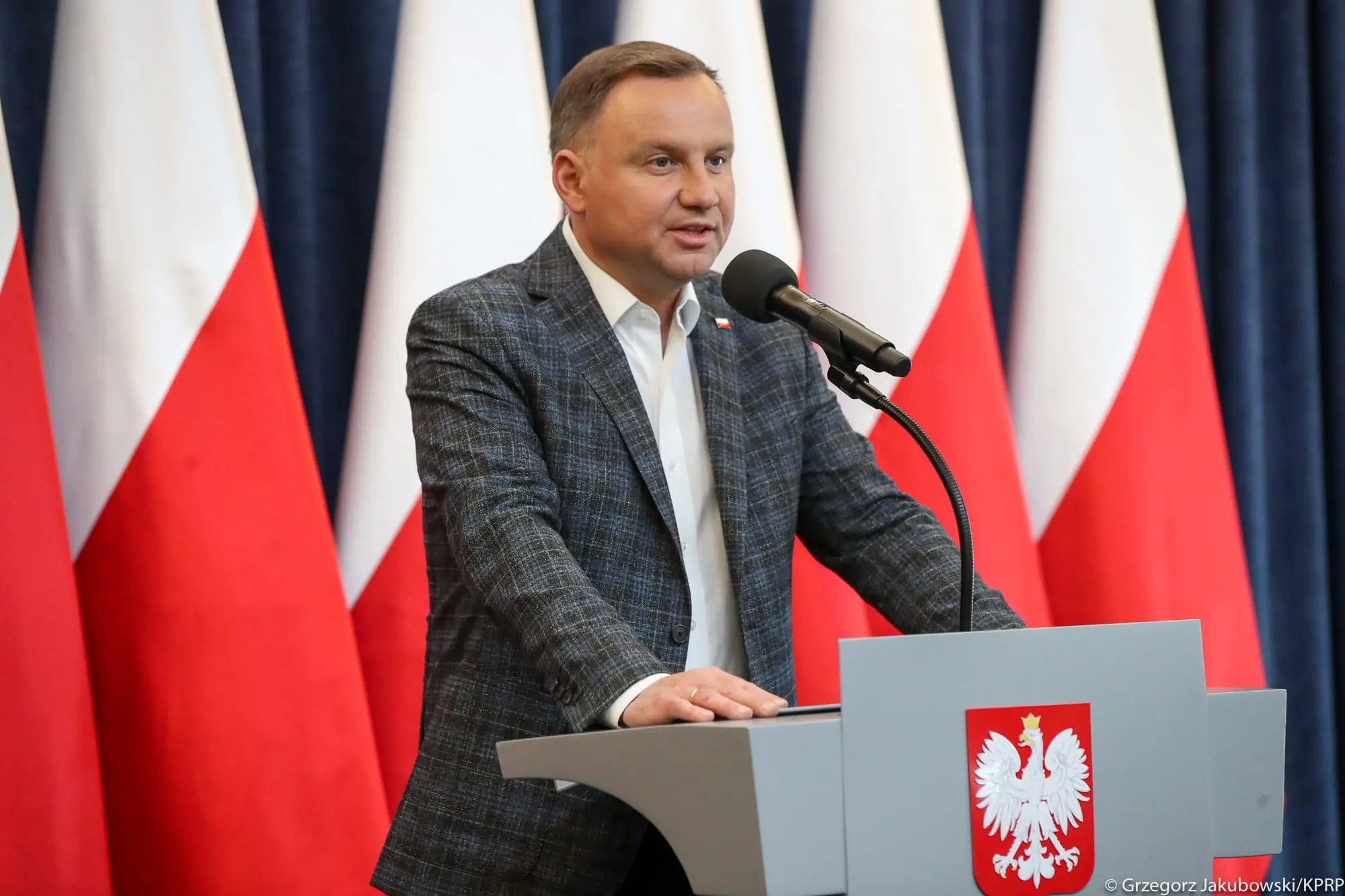Підписано закон про легальне знаходження біженців з України